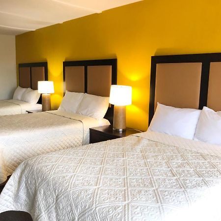 7 Days Inn Niagara Falls מפלי הניאגרה מראה חיצוני תמונה