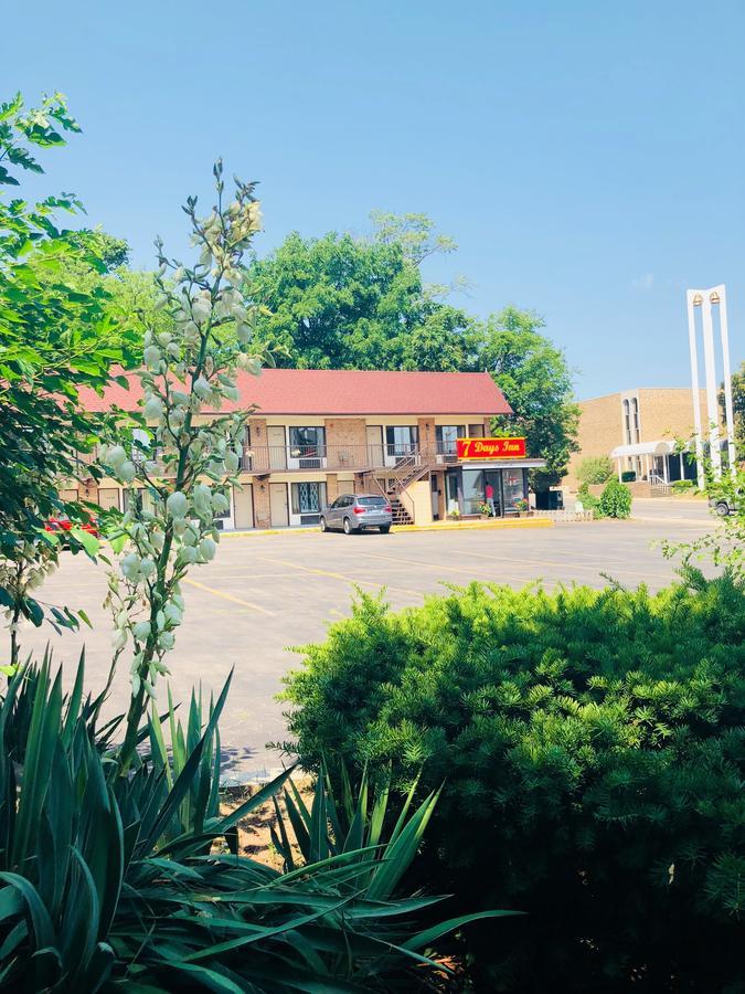 7 Days Inn Niagara Falls מפלי הניאגרה מראה חיצוני תמונה