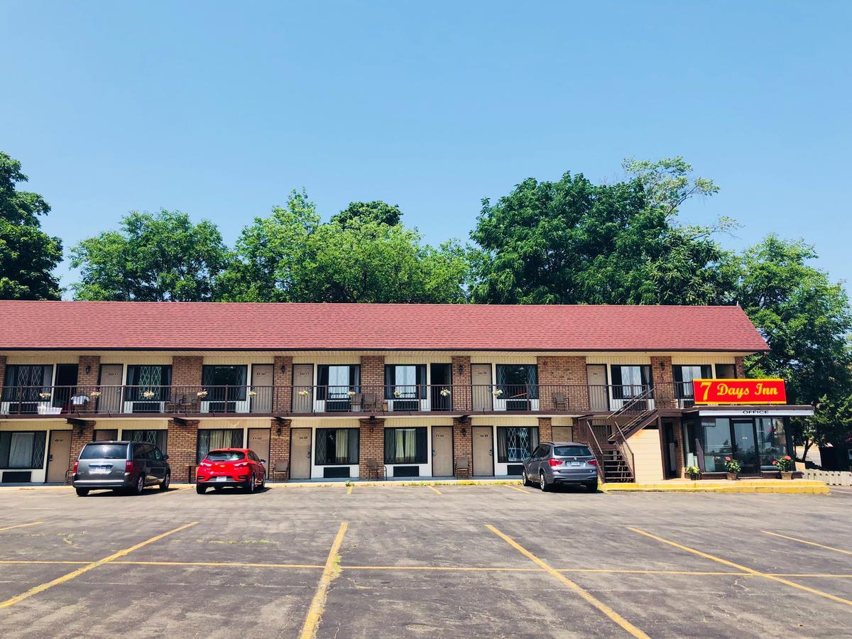 7 Days Inn Niagara Falls מפלי הניאגרה מראה חיצוני תמונה
